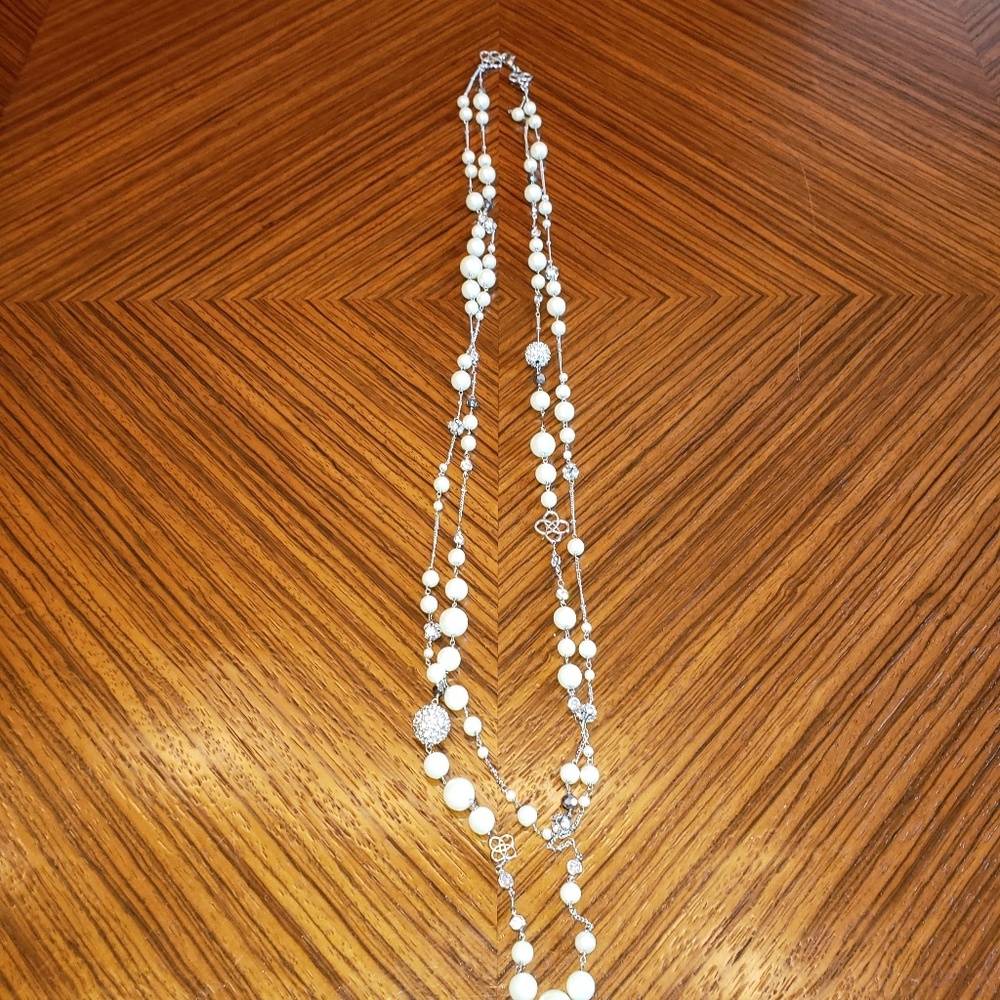 Stella and Dot Retired Pearl Necklace